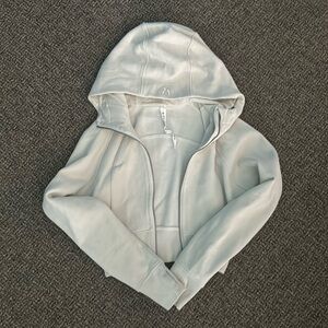 lululemon. Scuba full zip cropped hoodie. Size 6